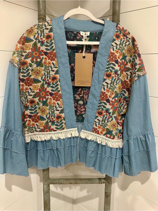 POL Jackets & Blazers - NEW POL Blue Quilted Jacket with Floral Lining